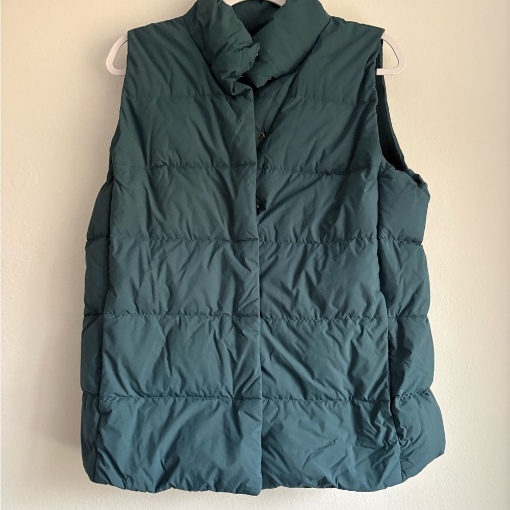 Mountain Hardwear Teal Puffer Vest